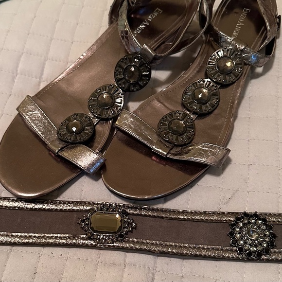 Enzo Angiolino platinum metallic snakeskin pattern sandals size 9.5 - Picture 8 of 8